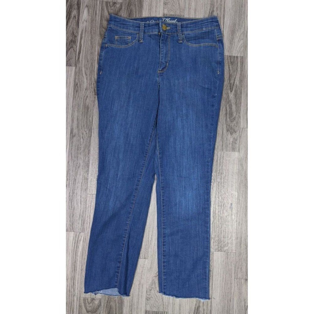 Universal Thread‎ Size 4/27 High Rise Skinny Cropped Cut Off Denim Jeans
